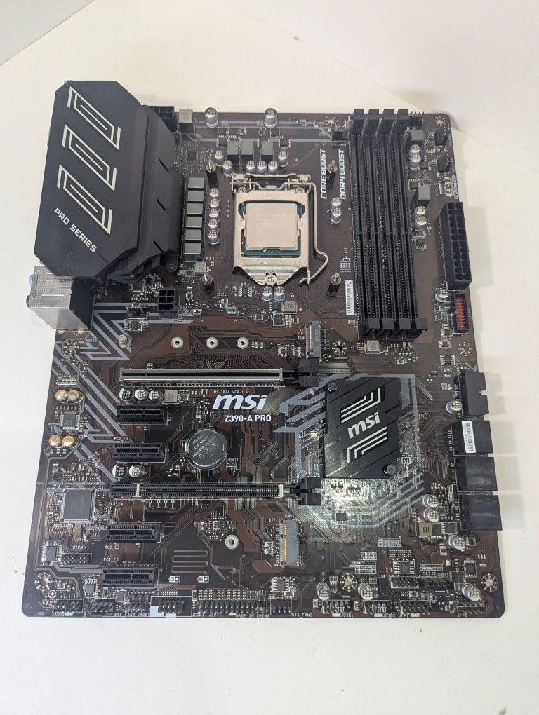 Intel i7 9700K 3.6GHz CPU & Gigabyte Motherboard Bundle