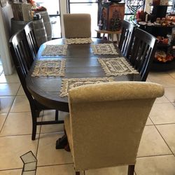 Solid Wood Dining Room Table W 6 Chairs 