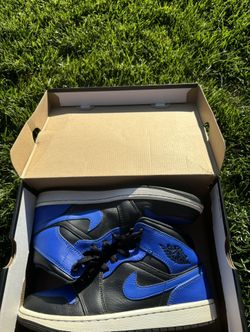 Used Jordan 1 Mid Hyper Royal Size 9