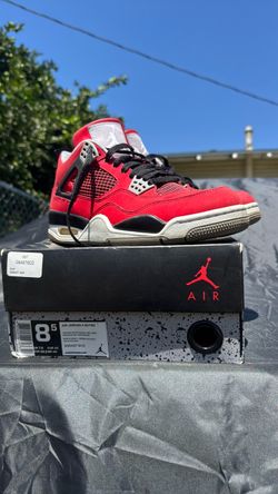 Jordan 4 toro 2013 size 8.5