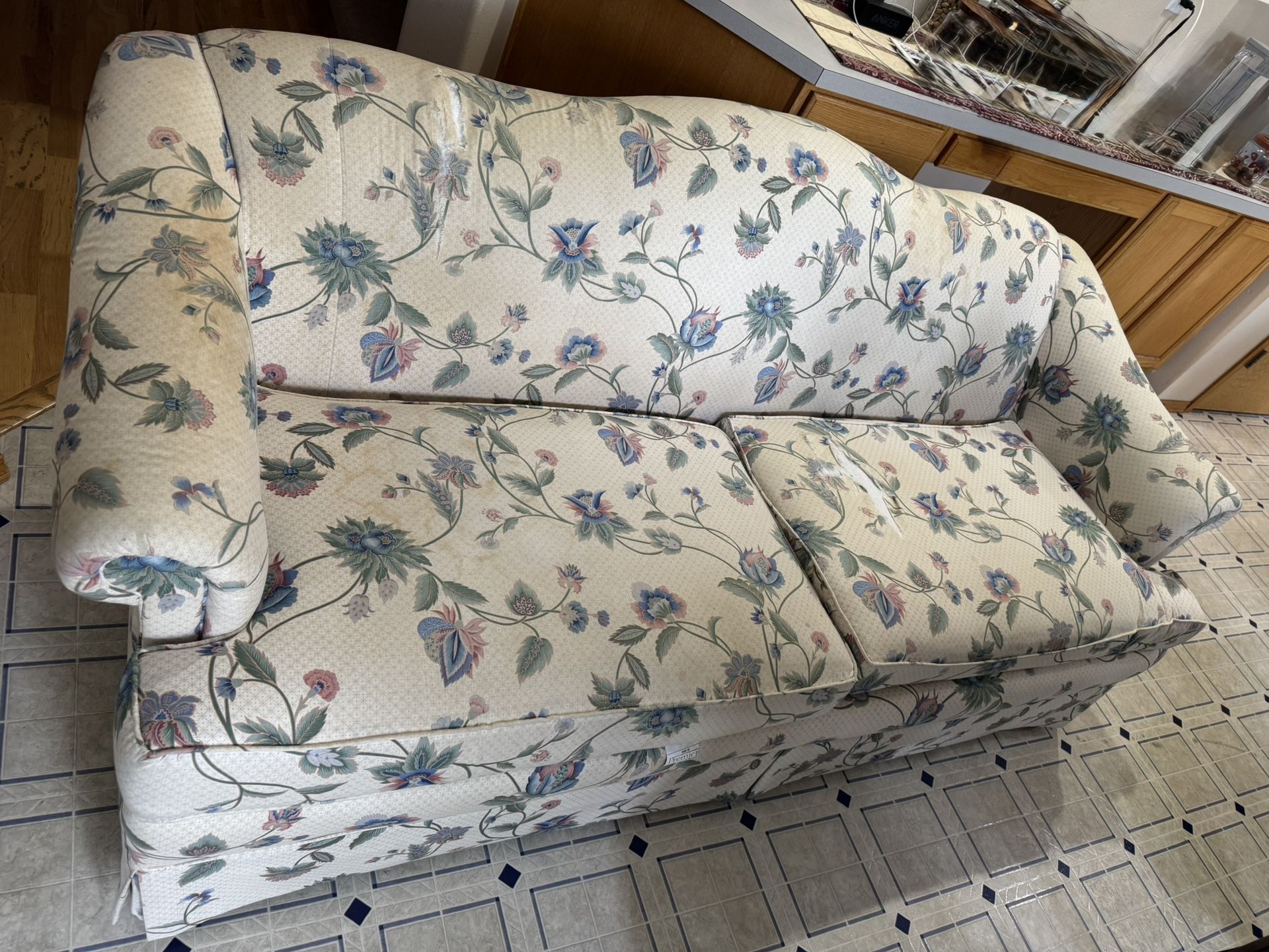 Broyhill premier couch 