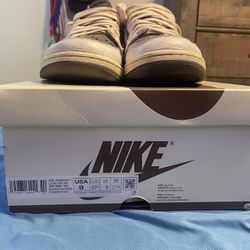 Travis Scott Reverse Mochas Low Size 9