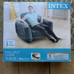 Index Pull Out Chair