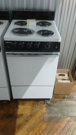 Magic Chef electric stove apartment size