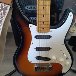Electric Guitar - 1983 Washburn FORCE 30 Strat