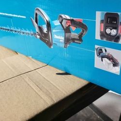 MAKITA 40V CORDLES BRUHLESS 24" IN HEDGER TRIMMER TOOL ONLY NEW 