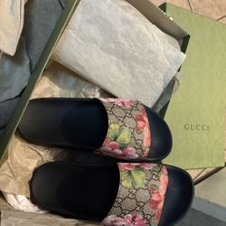 Women Original Gucci Slides