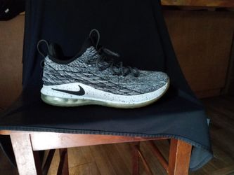 Lebron 15's Ashes Low