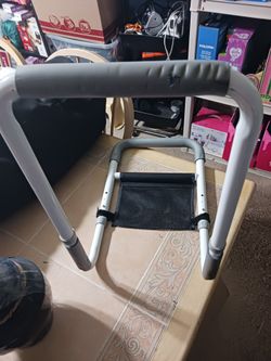 Bed rail assist