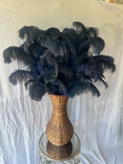Wicker Vase With Navy Feathers