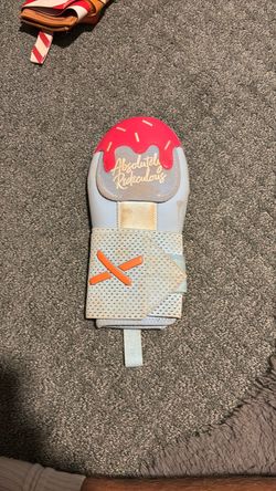 Absolutely ridiculous sliding mitt