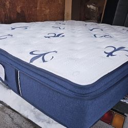 King Size Stearns And Foster Studio Medium Pillowtop 