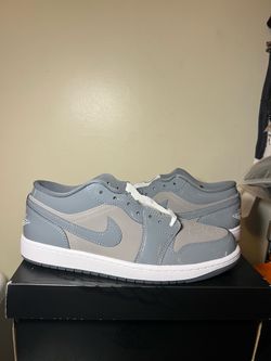 Jordan 1 wolf grey size 10.5 (NEW)