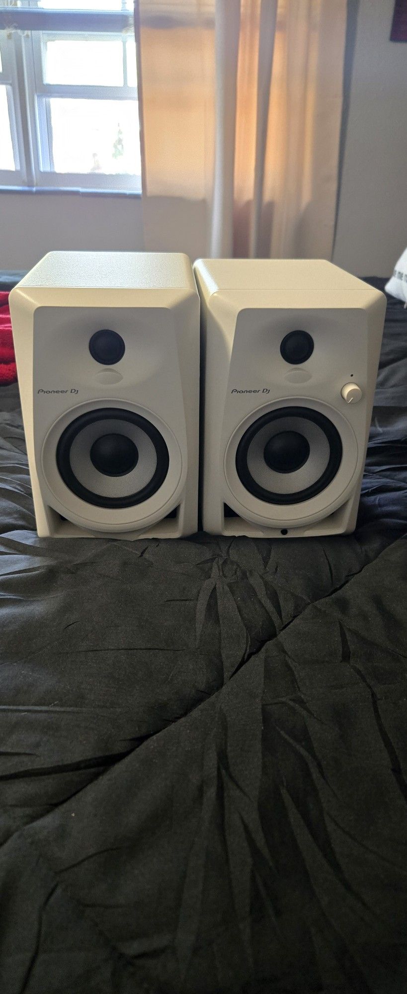 Pioneer Bookshelf Speakers
