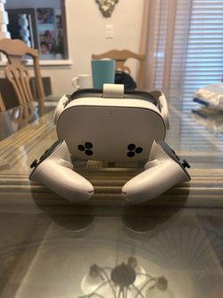 Meta Quest 3 VR Headset