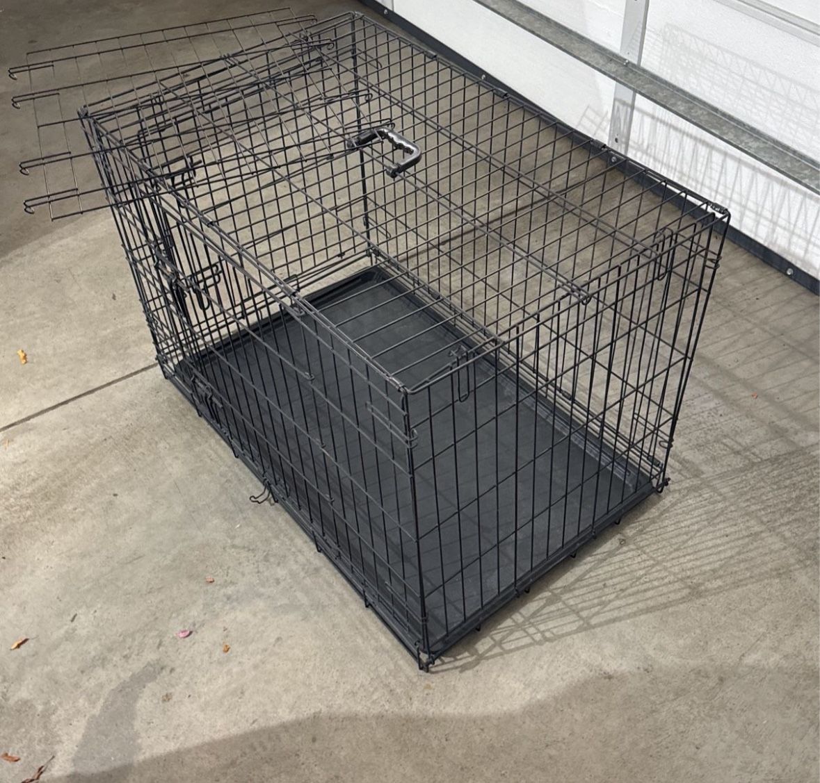 Dog Kennel With Removable Divider 36x24x24…$45