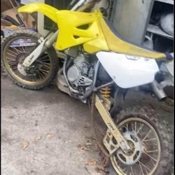 Suzuki RM85