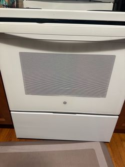 30” GE Electric stove