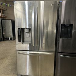 LG Refrigerator $899