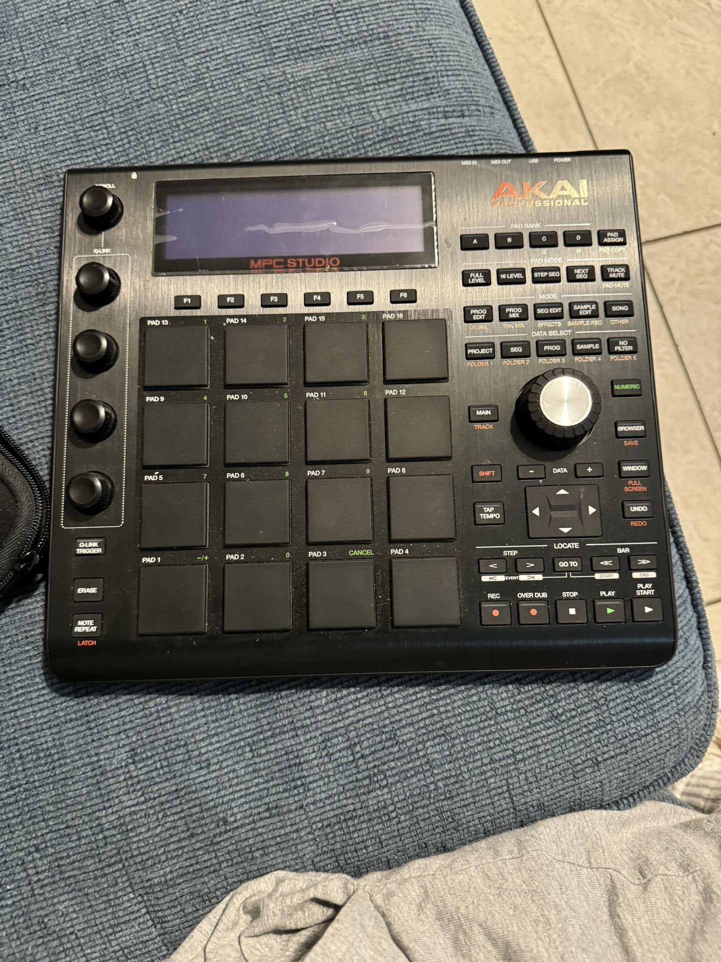 MPC AKAII