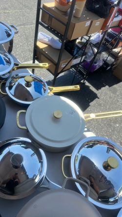 Pots and pans I have  aluminum And titanium  nonstick Brand new different styles  Prices start at $70 to $120 each  Pick up in sun valley ca 91352 Cas