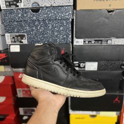 Jordan Cyber Monday 1s size 9 USED 
