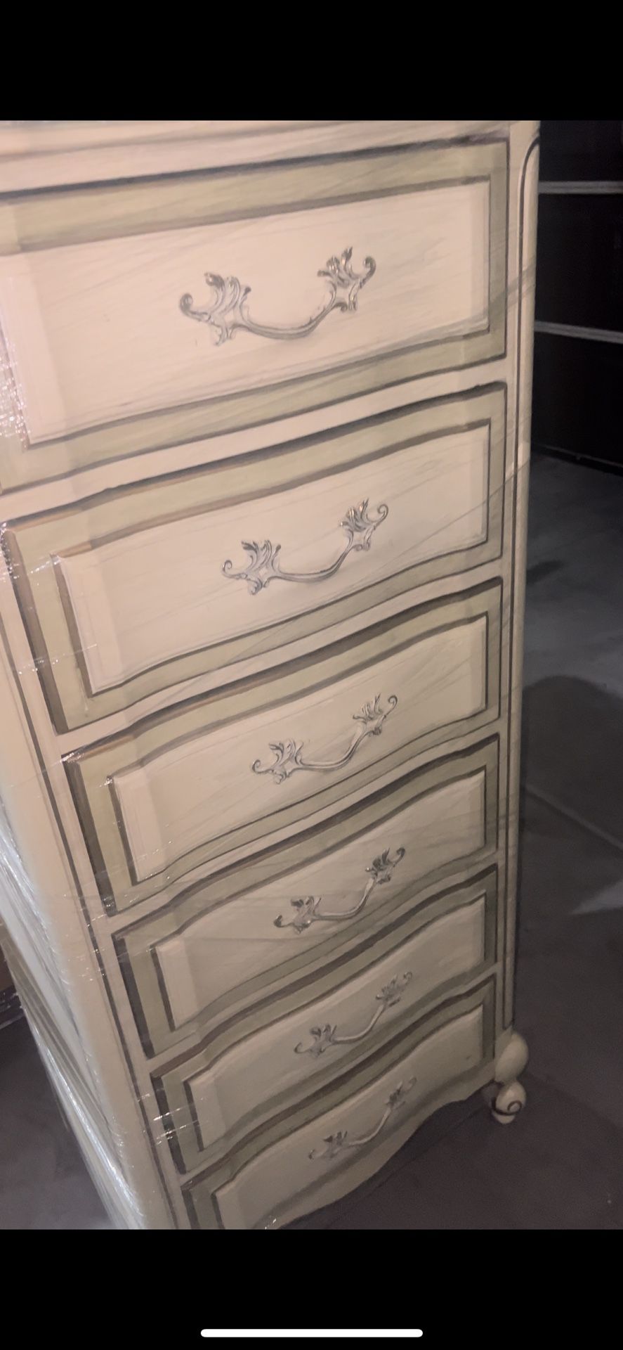 Matching French Provincial Furniture Set 