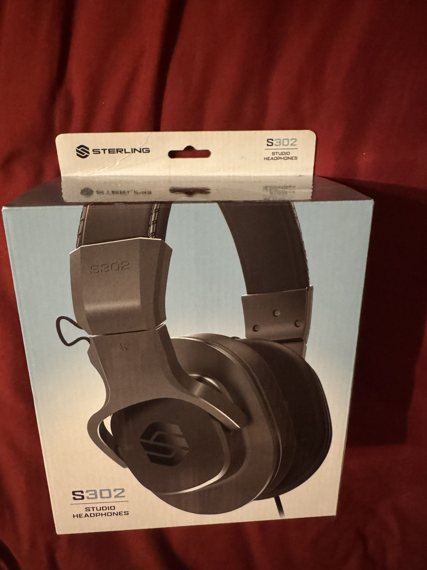 brand new Sterling headphones for DJing