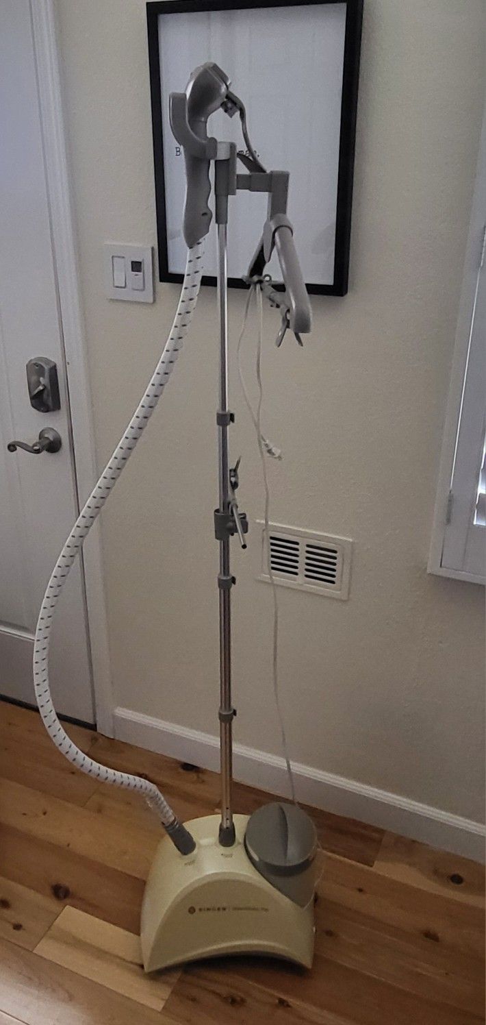 Clothes Steamer