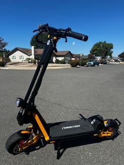 New InMotion RS Jet Electric Scooter: 72V 25Ah Dual 2300W Motors , 55Mph +