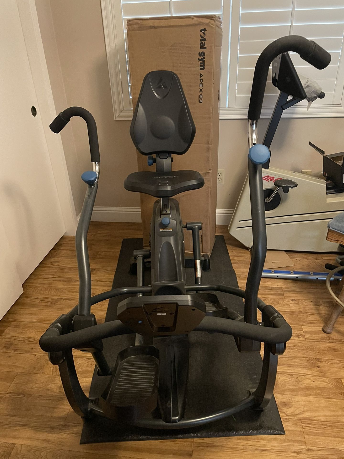 EXERCISE BIKE 