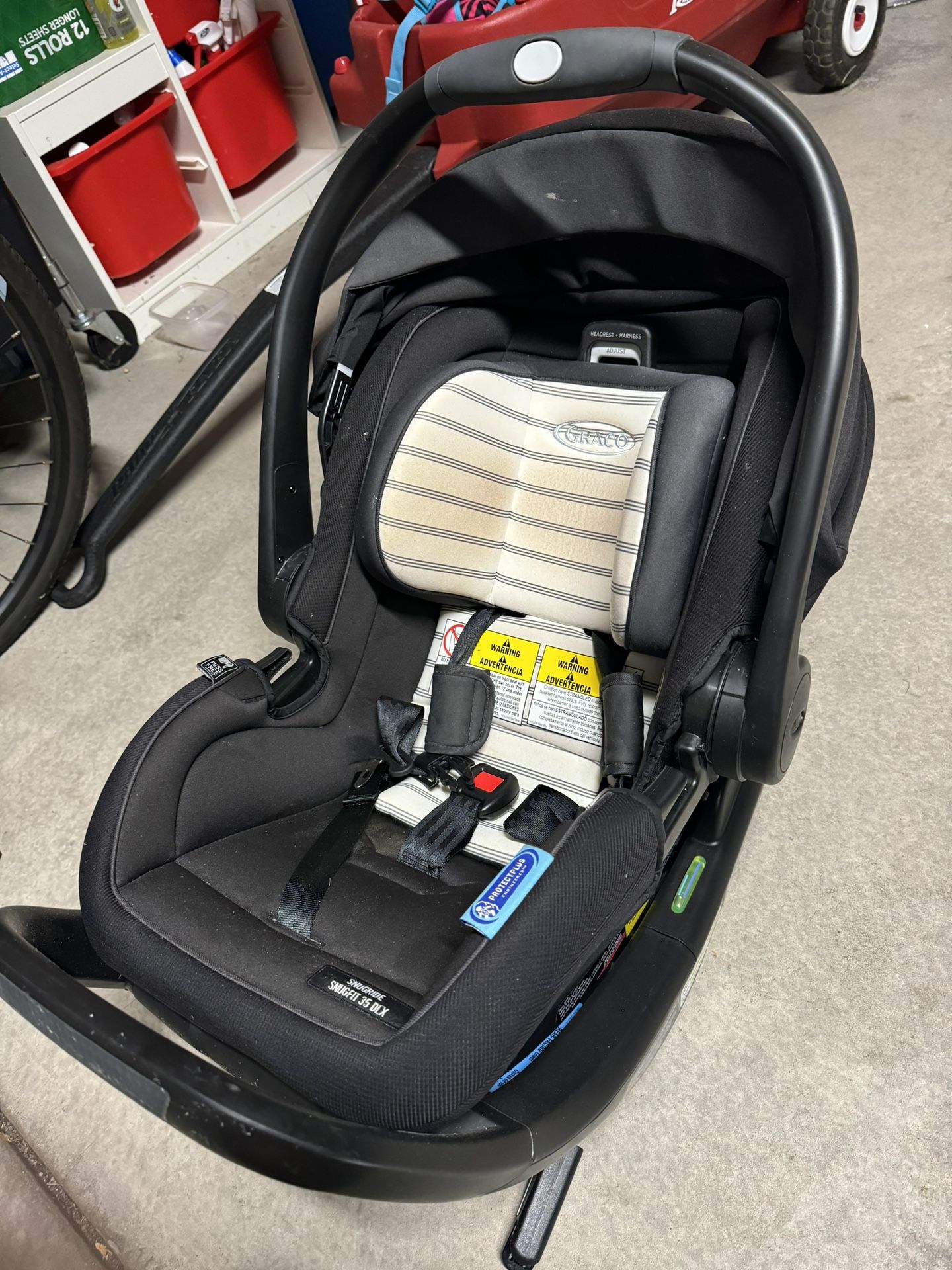 Graco infant Car Seat