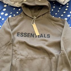 Essential Hoodie 