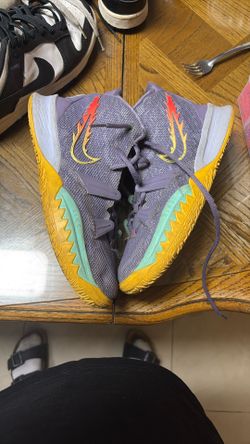 Kyrie 7 Size 6.5