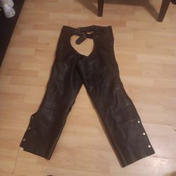 PAPAS LEATHER BARN Motorcycle Biker Chaps Size Mediu.