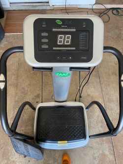 Zaaz 20K Exercise Whole Body Vibration Machine Works Great