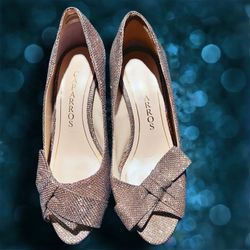 Caparros Gold Peep Toe Heels Size 5.5
