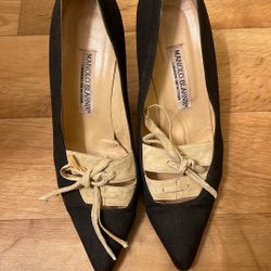 Monolo Blahnik Black And Beige Vintage Heel