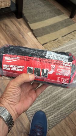 Milwaukee High Dexterity Nitrile Gloves 12-Pack
