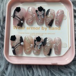 Handcrafted Press On Nails 