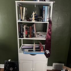 Bookshelf