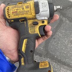 Brushless Dewalt 3/8 Impact Wrench Bare Tool 