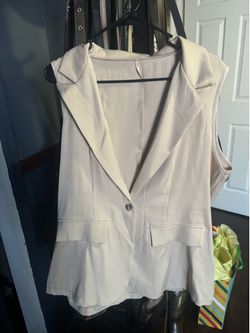Women’s vest size extra large