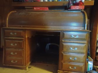 Roll top desk-good condition