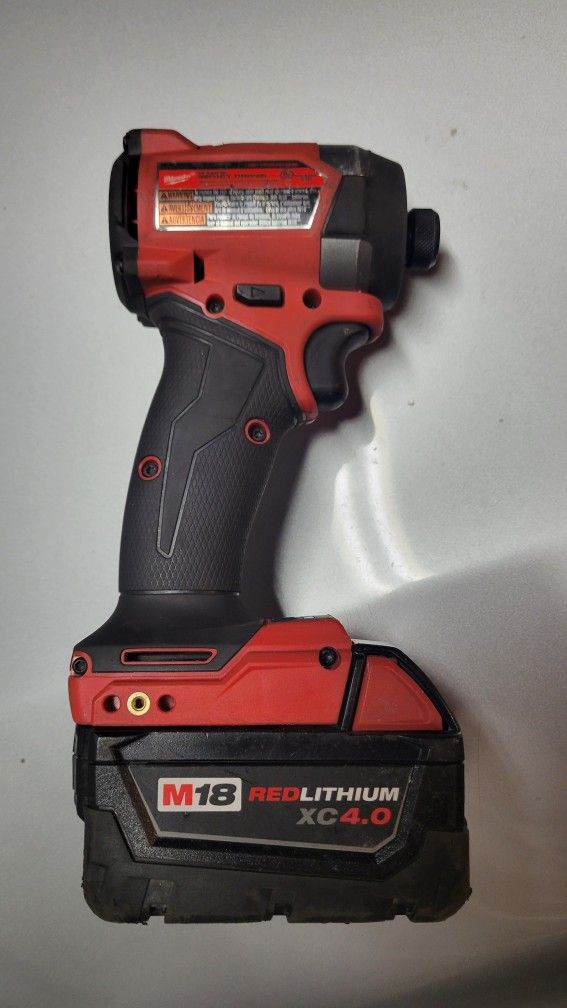 Milwaukee Impact Drill with Battery 