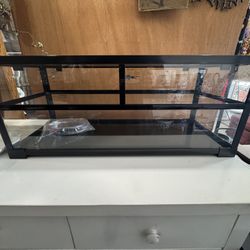 Lizard Display Case w/ Lock 12Hx30Wx12D