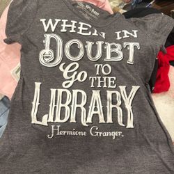 Harry Potter Shirt Size Small