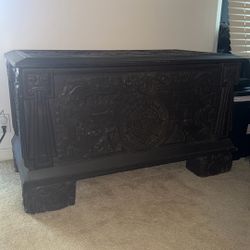 Vintage Hand-Carved Aztec Calendar Trunk / Chest – Large, Detailed, Excellent Condition 