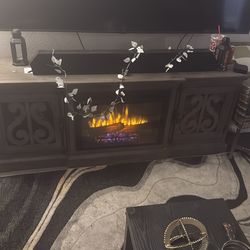 Fireplace w/ heater and air conditioner