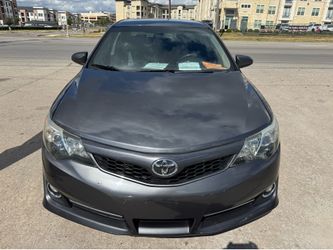 TOYOTA CAMRY